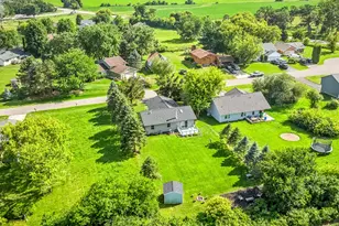 207 Tamarack Hollow St, Poplar Grove, IL 61065 - Photo 37