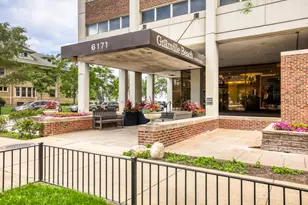 6171 N Sheridan Rd, Chicago, IL 60660 - Photo 1