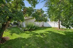 705 Northview Ln, Hoffman Estates, IL 60169 - Photo 19