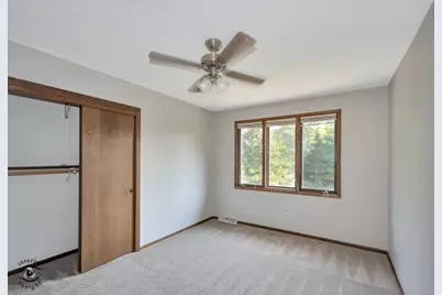 628 Camelot Drive, Burr Ridge, IL 60527 - Photo 15