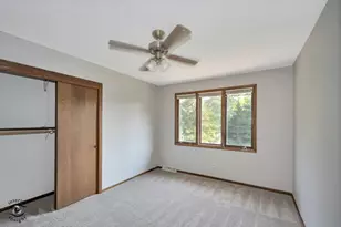 628 Camelot Dr, Burr Ridge, IL 60527 - Photo 15