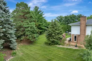 628 Camelot Dr, Burr Ridge, IL 60527 - Photo 29