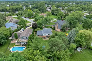 628 Camelot Dr, Burr Ridge, IL 60527 - Photo 27