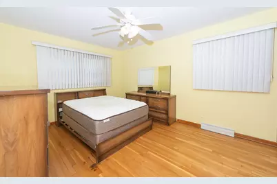 8909 N Wisner Street #1, Niles, IL 60714 - Photo 7