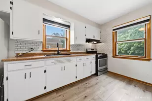 18524 Gladville Ave, Homewood, IL 60430 - Photo 13