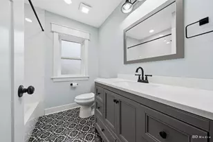 18524 Gladville Ave, Homewood, IL 60430 - Photo 9