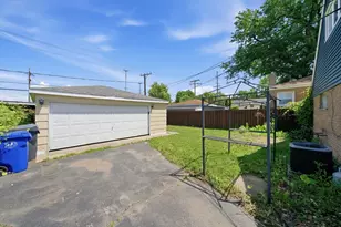 8404 45th St, Lyons, IL 60534 - Photo 23