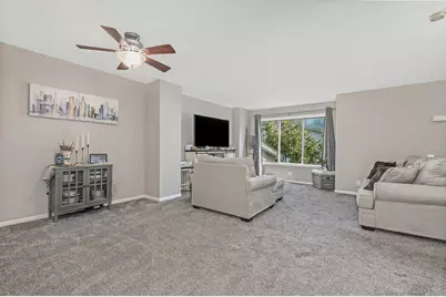 272 Park Ridge Lane #E, Aurora, IL 60504 - Photo 9