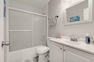 272 Park Ridge Ln, Aurora, IL 60504 - Photo 17