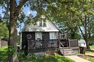 1539 S Bidwell Ave S, Freeport, IL 61032 - Photo 3