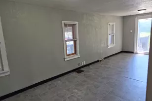 1539 S Bidwell Ave S, Freeport, IL 61032 - Photo 5