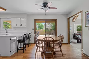 2440 Rio Grande Cir, Naperville, IL 60565 - Photo 9