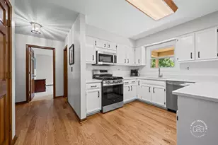 2440 Rio Grande Cir, Naperville, IL 60565 - Photo 5