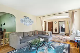 1247 W Logan St, Freeport, IL 61032 - Photo 5