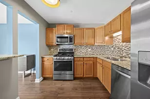 7050 Newport Dr, Woodridge, IL 60517 - Photo 13