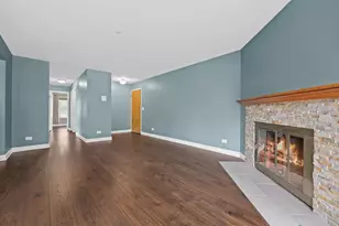 7050 Newport Dr, Woodridge, IL 60517 - Photo 3