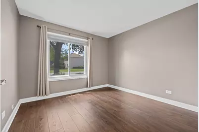 7050 Newport Drive #101, Woodridge, IL 60517 - Photo 23
