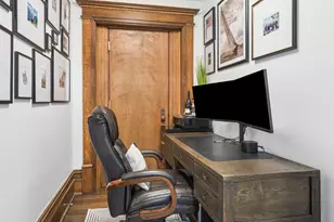 559 W Surf St, Chicago, IL 60657 - Photo 17