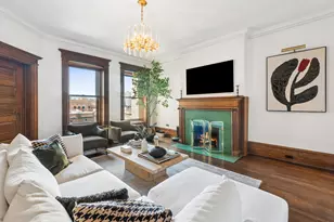 559 W Surf St, Chicago, IL 60657 - Photo 3