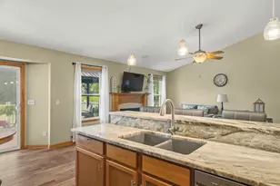 12294 Meadow Dr, Winnebago, IL 61088 - Photo 15