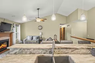 12294 Meadow Dr, Winnebago, IL 61088 - Photo 11