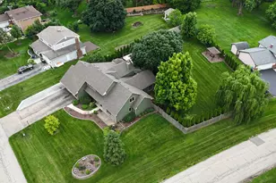 11S514 Webster Ln, Naperville, IL 60564 - Photo 41