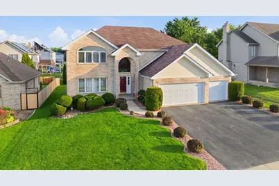 1249 W Parliament Street, Crete, IL 60417 - Photo 3