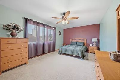 1249 W Parliament Street, Crete, IL 60417 - Photo 15