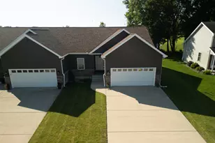 284 Sunset Blvd, Oglesby, IL 61348 - Photo 1