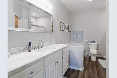 284 Sunset Boulevard, Oglesby, IL 61348 - Photo 9