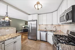 1871 Hawthorne Ave, Westchester, IL 60154 - Photo 9