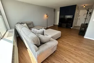 5757 N Sheridan Rd, Chicago, IL 60640 - Photo 3