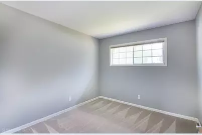320 Deveron Circle, Cary, IL 60013 - Photo 17