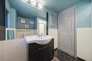 2455 Belleview Ave, Westchester, IL 60154 - Photo 15