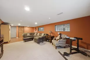 2455 Belleview Ave, Westchester, IL 60154 - Photo 21
