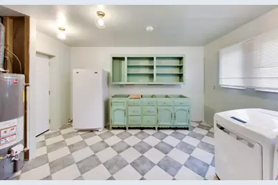 8200 Major Avenue, Morton Grove, IL 60053 - Photo 13