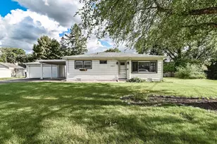 35211 N Edgewater Ln, Ingleside, IL 60041 - Photo 1