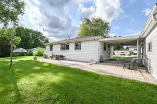 35211 N Edgewater Ln, Ingleside, IL 60041 - Photo 19