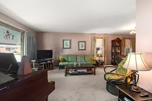 14401 S Hoxie Ave, Burnham, IL 60633 - Photo 5