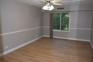 1405 E Central Rd, Arlington Heights, IL 60005 - Photo 25
