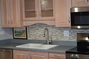 1405 E Central Rd, Arlington Heights, IL 60005 - Photo 5
