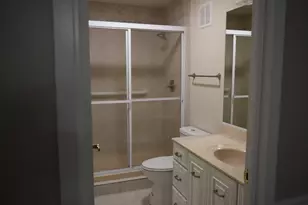 1405 E Central Rd, Arlington Heights, IL 60005 - Photo 21
