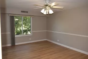 1405 E Central Rd, Arlington Heights, IL 60005 - Photo 17