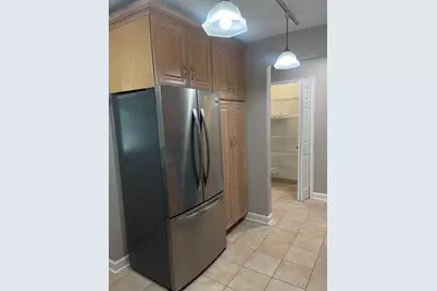 1405 E Central Road #201A, Arlington Heights, IL 60005 - Photo 9