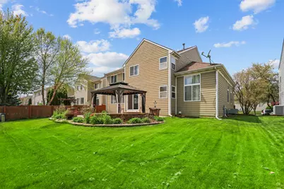 239 Pawtucket Avenue, Elgin, IL 60124 - Photo 37