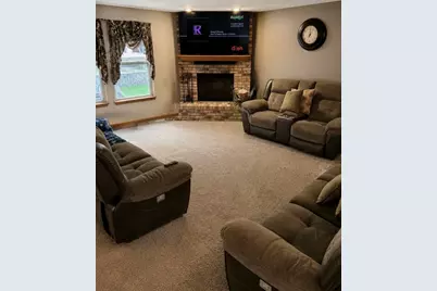 720 Ridge Drive, Marengo, IL 60152 - Photo 5