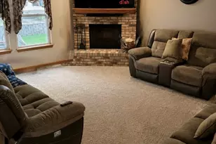 720 Ridge Dr, Marengo, IL 60152 - Photo 5
