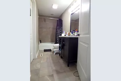528 W Pheasant Court, Round Lake Beach, IL 60073 - Photo 5