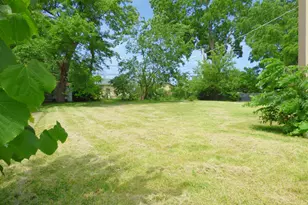 528 W Pheasant Ct, Round Lake Beach, IL 60073 - Photo 17