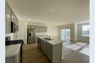 2243 Horseshoe Circle #2243, Naperville, IL 60564 - Photo 5